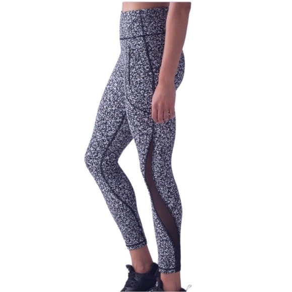 LULULEMON Invigorate 7/8 Tight Leggings Black Grey 4 - Picture 1 of 8